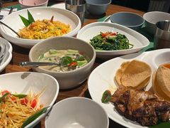 菠萝炒饭-帕蓝·暹罗料理(曲阳店)