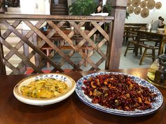 -黄桷树曹家私房菜(江与城店)