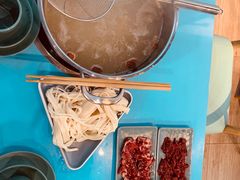 -湾区九号鲜切牛肉火锅(明珠南路店)
