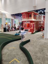 -奈尔宝·儿童乐园·亲子餐厅(华采天地店)