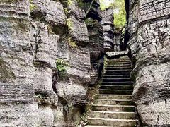 -梭布垭石林景区