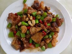 -一口猪海鲜浑锅·东北家常菜