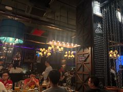 等位区-爱啤精酿·民谣酒馆(滨江店)