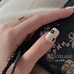 -吉吉靓甲美睫