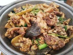 -芳村榕树头叹佬鸡煲(体育西店)