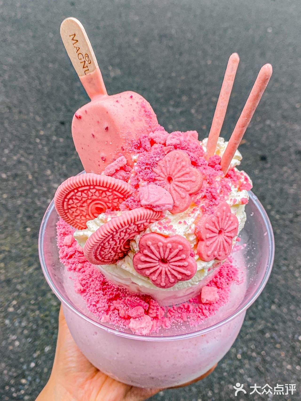 答应我五一来成都春熙路喝这杯水牛奶咖啡‼️