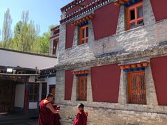 -塔尔寺游客服务中心