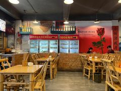 -拐枣巷小串串(财大店)