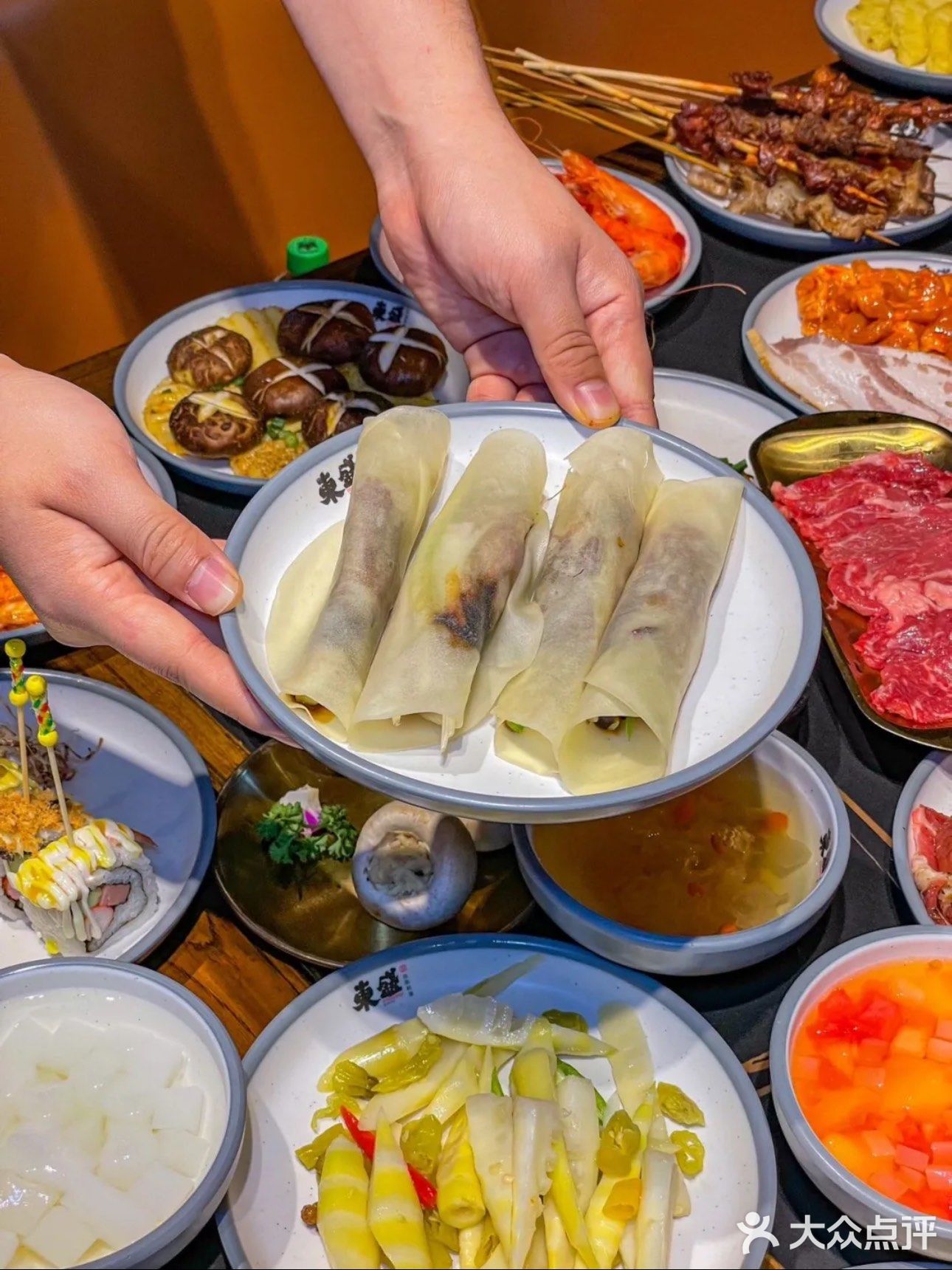 東盛炭烤自助，美味超燃嗨不停！