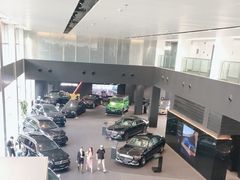 -奔驰上海利星(七宝店)