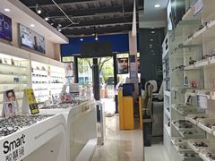 -诺柯视眼镜-蔡司依视路官方工厂店(淞南一店)