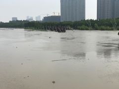 -南京眼步行桥