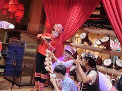 -老滇山寨•云南特色菜•地方菜•民族风情歌舞表演(金碧店)