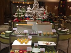 -华邑酒店·鲜艳全日自助餐厅