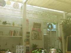 -燕庭·纯燕窝·甜品下午茶(南京西路店)