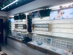 -视野联行眼镜·蔡司·控优点授权(长白万象汇店)