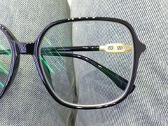 -罗伯特眼镜·蔡司官方授权(罗湖国贸店)