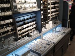-三福时尚(三峡广场华夏银座店)