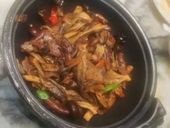 -蔼若春.传承三十年云南菜(金碧公园店)