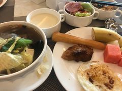 -大雁塔假日酒店·绿茵阁西餐厅