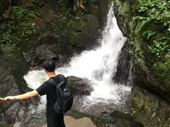 -藏龙百瀑风景区