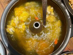 -云海肴·汽锅鸡·云南菜(天山百盛优客店)