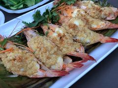 -东海岸人工湖美食村