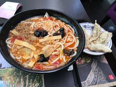 -蒙自源米线大王(白云机场店)