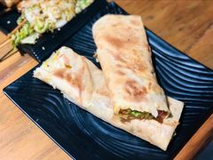 -八月美食小馆(银泰城总店)