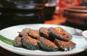 Pan-Fried Bama Black Rice Zongzi