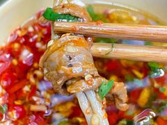 -拈签一笑黄牛肉辣卤串串