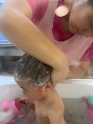 -蓝鲸快乐宝贝婴童游泳馆(南飞鸿十年城店)