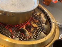 -铭牛烧肉·和牛海鲜自助(高新月牙湖店)