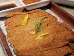 -吴越荣记苏州菜·松鼠桂鱼 100% 活鱼现做(月光码头店)