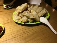 -锅贴王小吃(南大街店)