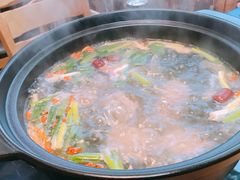 -陆记牛庄·碳锅龙虾烧烤(爱上花园店)