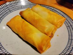 雪菜黄鱼春卷-南小蟹手工點心(三里屯店)