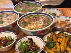 -云阿蛮云南生烫牛肉米线(奉贤路店)