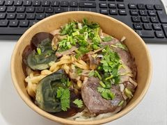 招牌烧椒牛肉拌面-面乙新派手擀面(大悦城店)