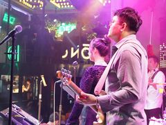 -DEEP·美式餐吧(五棵松华熙LIVE店)