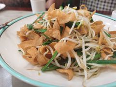 绿豆芽炒焦叶-梅利汴京烤鸭•开封豫菜地标店(晋安路店)