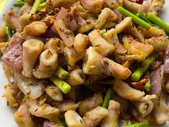 孜然鱿鱼-颐和海鲜饺子