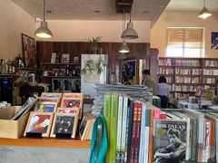 -麦田书店(国防路店)