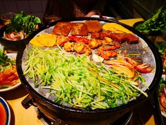 鲜剪嫩豆苗-么肆烤肉·中式自助·烤肉大排档(街道口季佳PAI店)