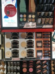 点击看大图 店内环境-丝芙兰Sephora