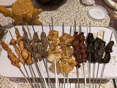 -小董哥烤串·爆汁大油边(故宫店)