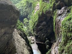 -龙水峡地缝景区