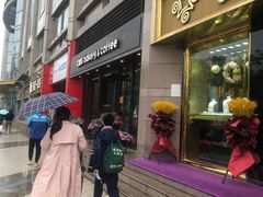 门面-红跑车(徐州彭城广场金地商都店)