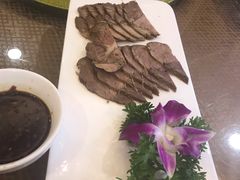 酱牛腱子-勺园饭店(骨科医院店)