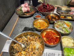 -草家酱蟹炭火烤肉店(珲春南路二店)